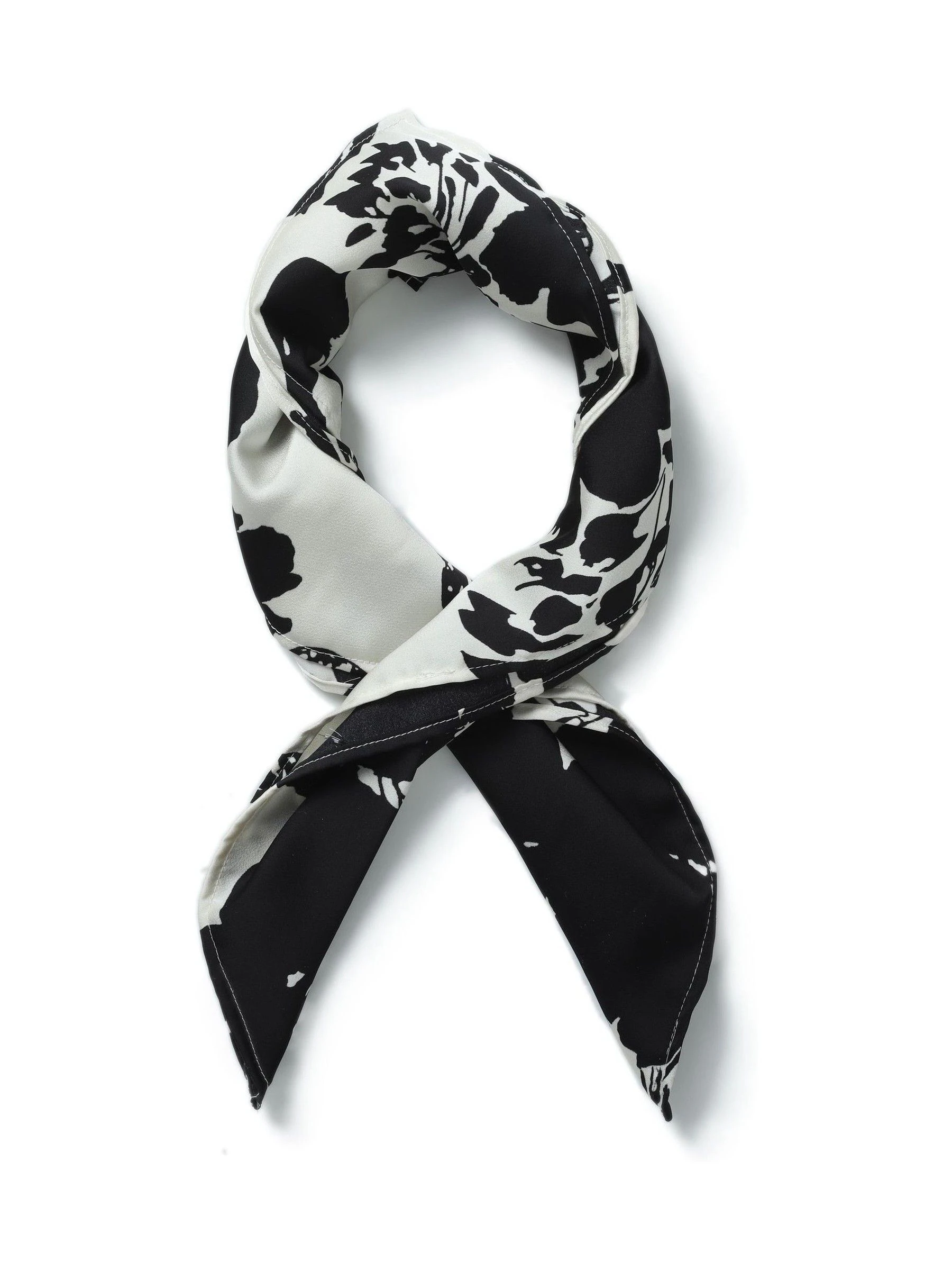 Aela Black and White Bandana Scarf