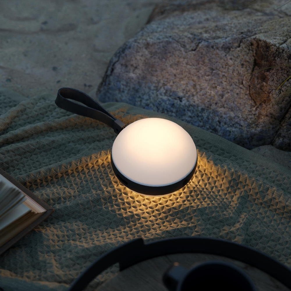 LED oplaadbare tafellamp Bring 12 To Go in wit 0,7W 70lm IP44
