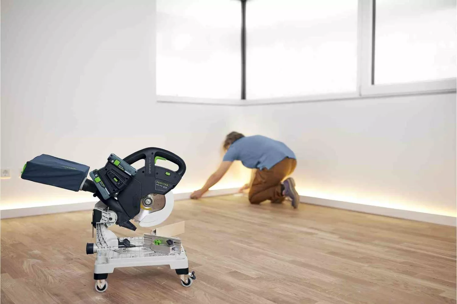 Festool SYMC 70 4,0 EBI-Plus SYMMETRIC 2x18V Accu-plintenzaag set (2x 4.0Ah accu)