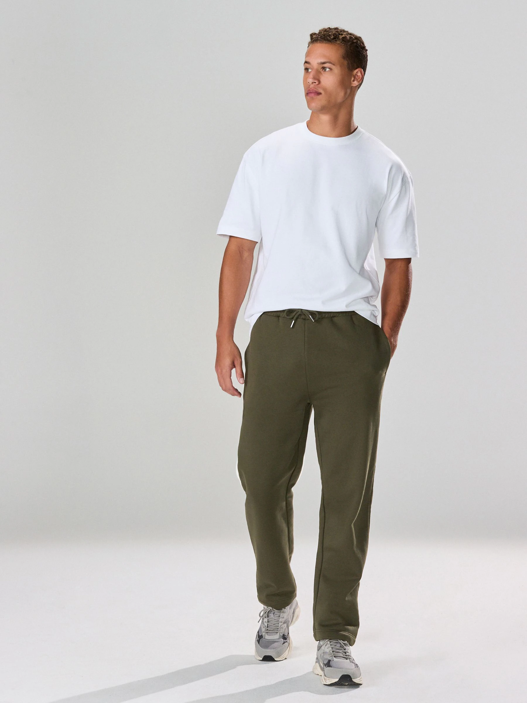 Kakigroen - Straight fit - Katoenrijke Jersey Joggingbroeken