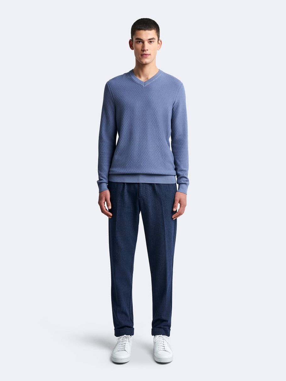 Pull col V en viscose certifiée