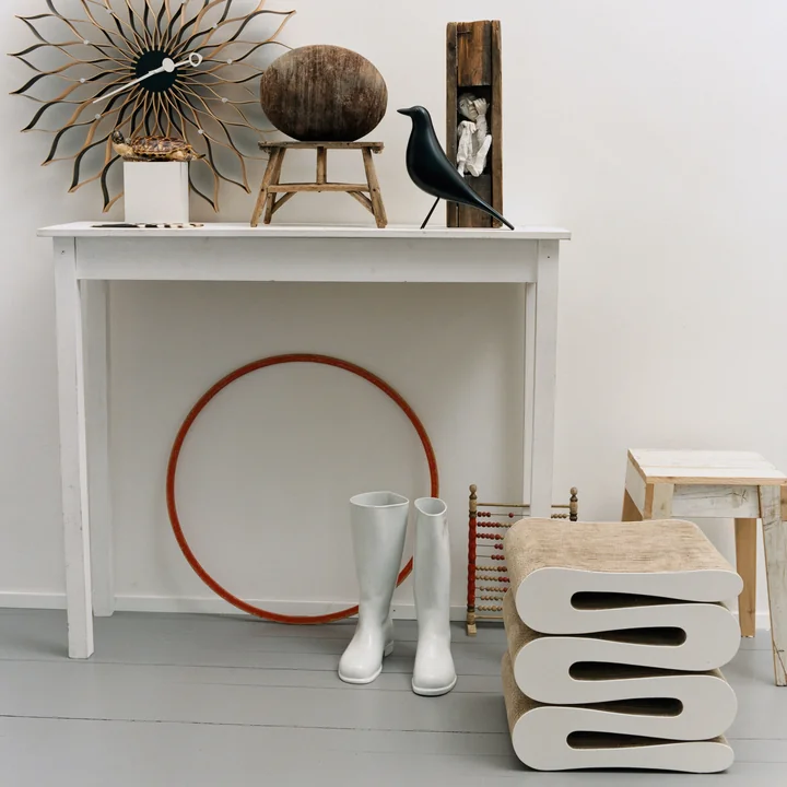 Vitra - Sunflower Clock, Esche schwarz / Messing