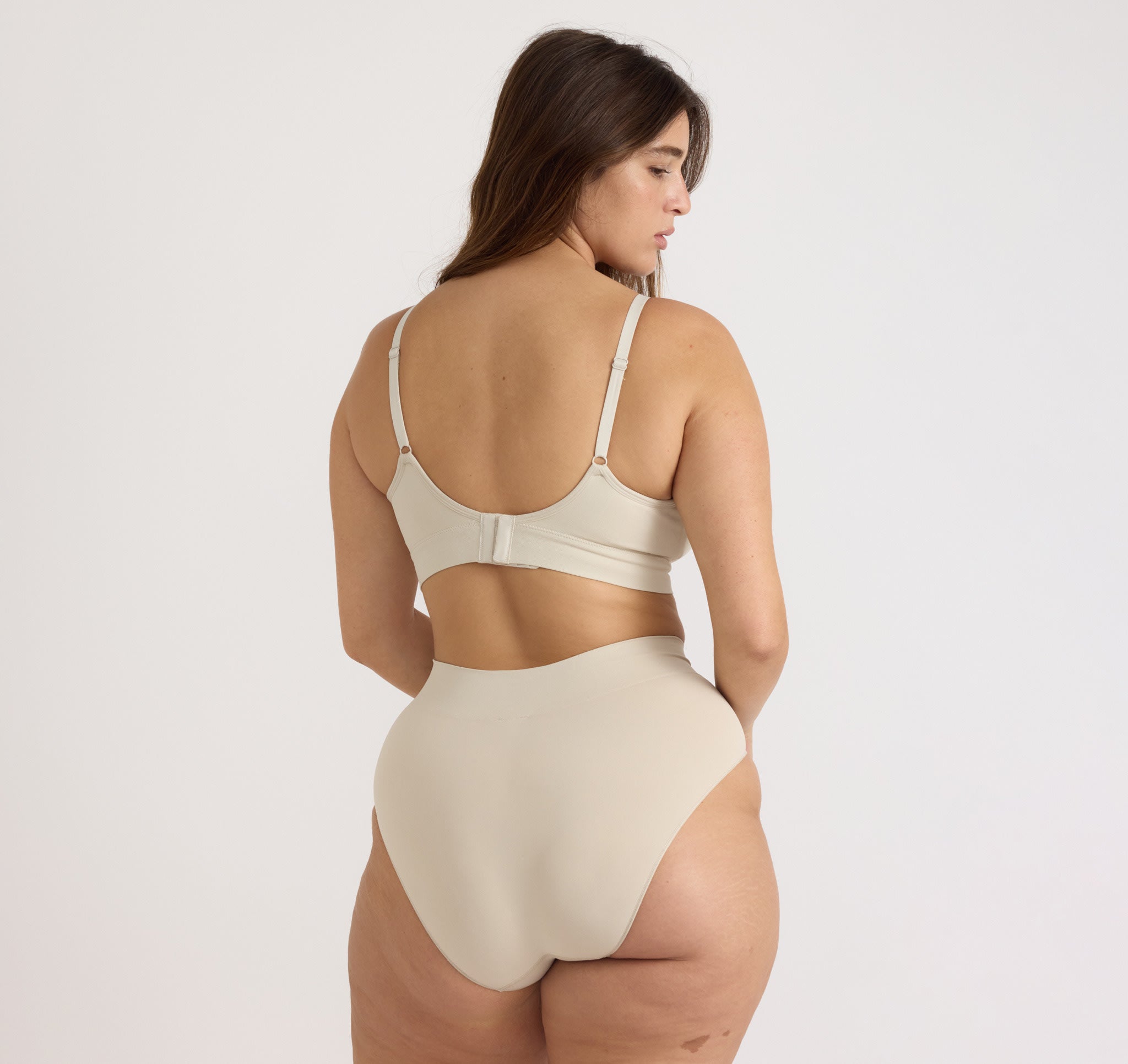 RECYCLED NYLON<br>Smooth Hipster