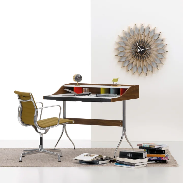 Vitra - Sunflower Clock, Esche schwarz / Messing