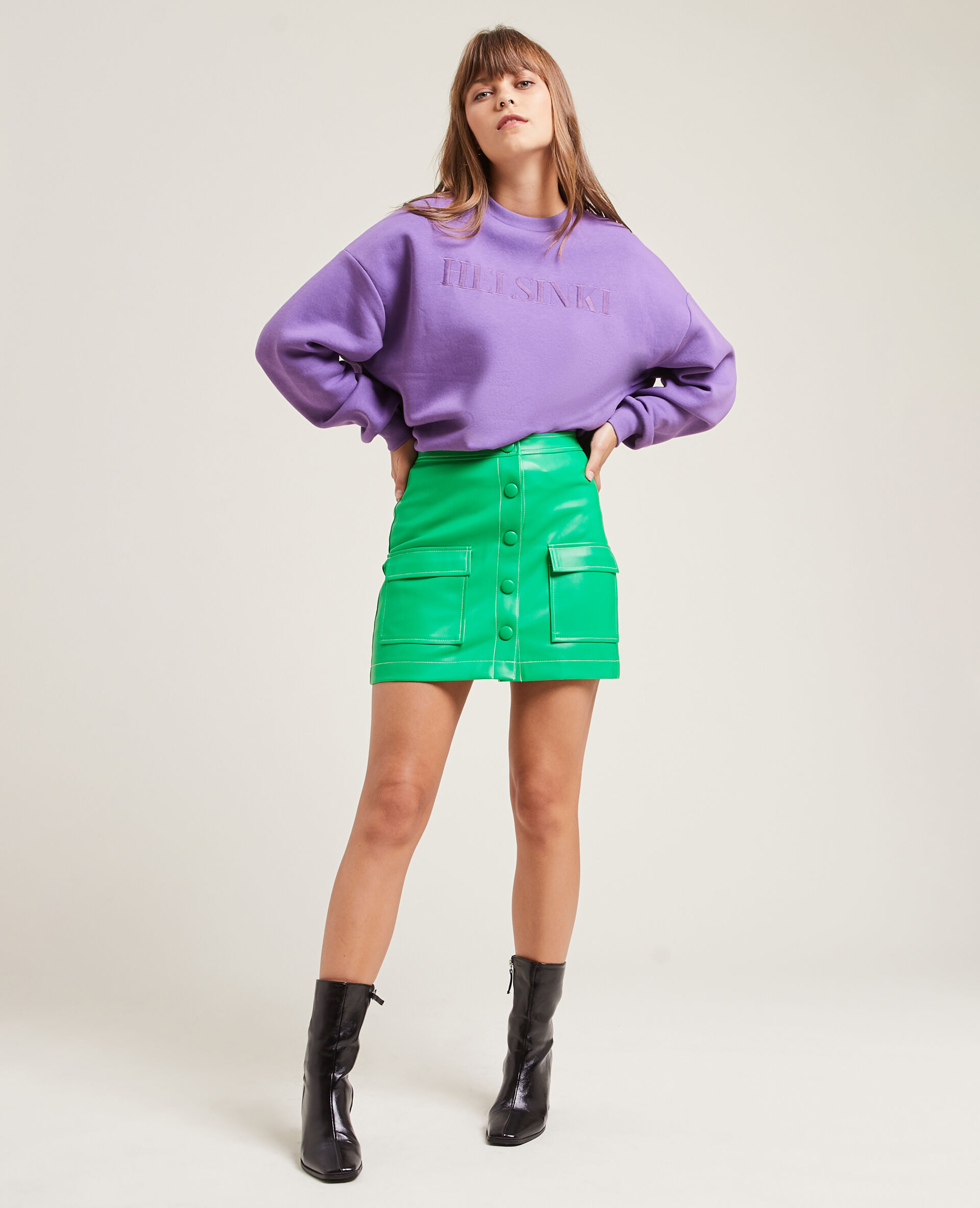 Jupe courte boutonnée en simili cuir - Vert