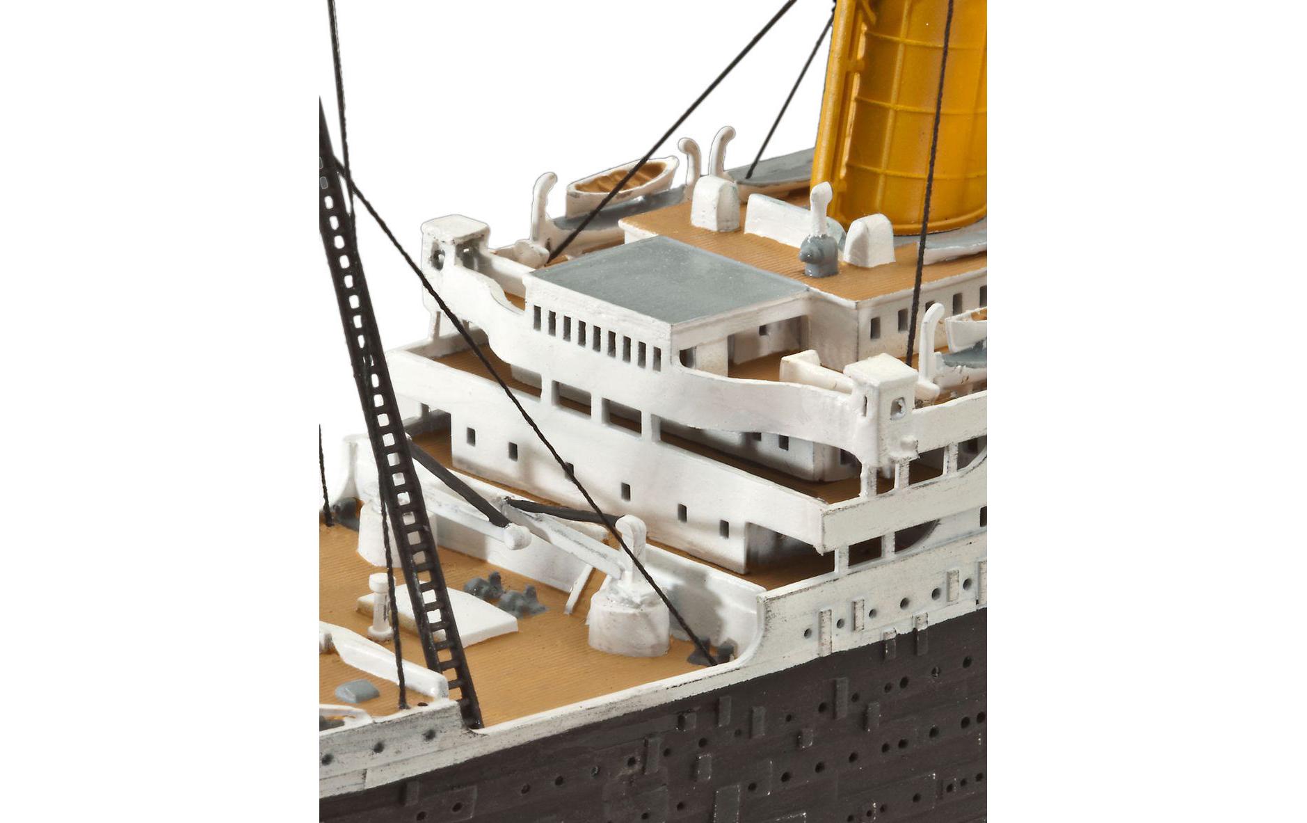 Bausatz R.M.S. Titanic 1:700Kunststoff Modellbausatz