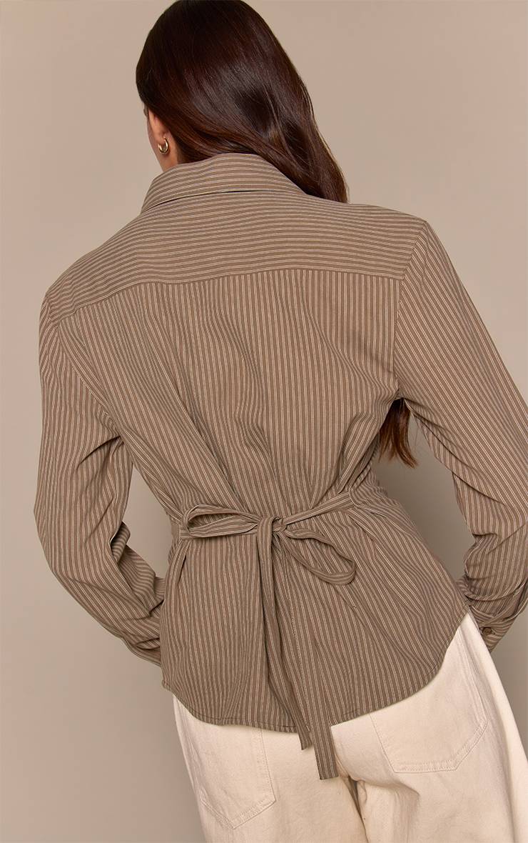 Moka Chemise Ajustée À Épaulettes En Peau De Pêche Rayée
