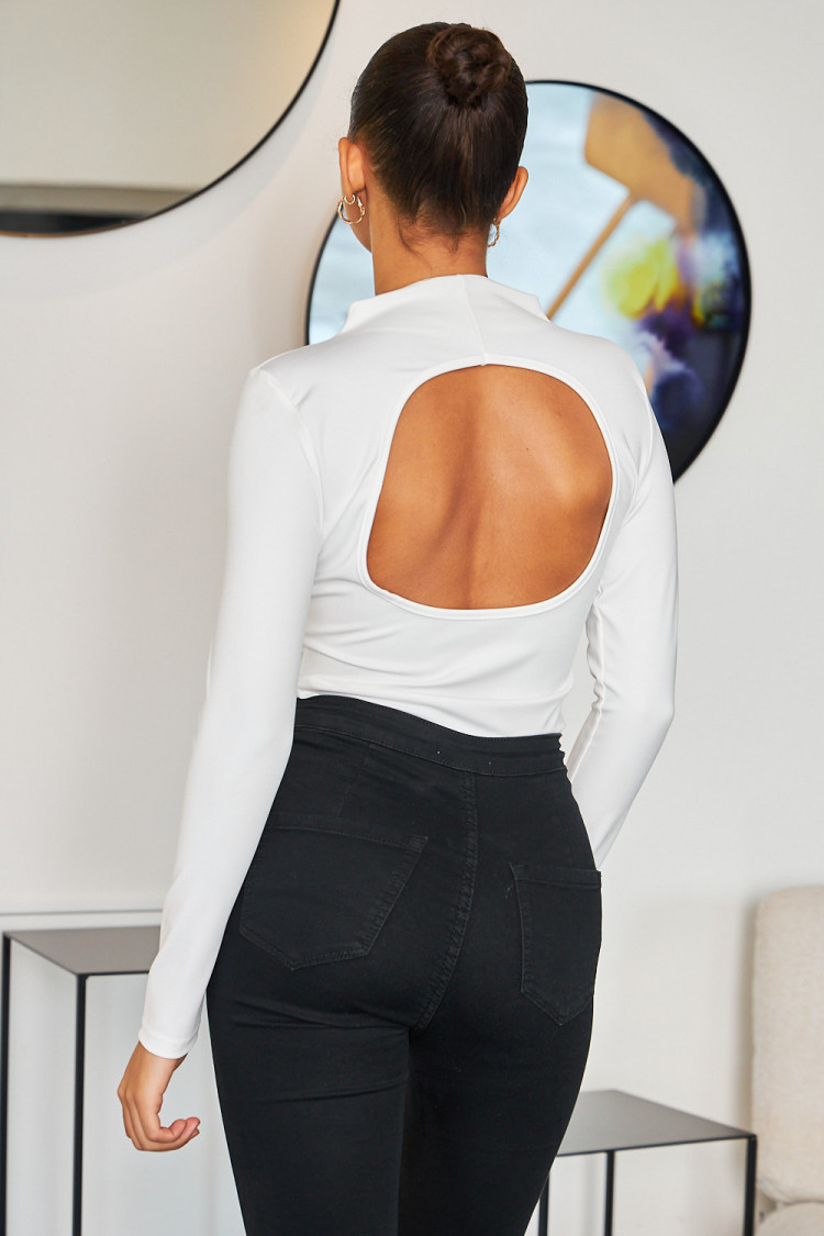 Body blanc ajouré au dos