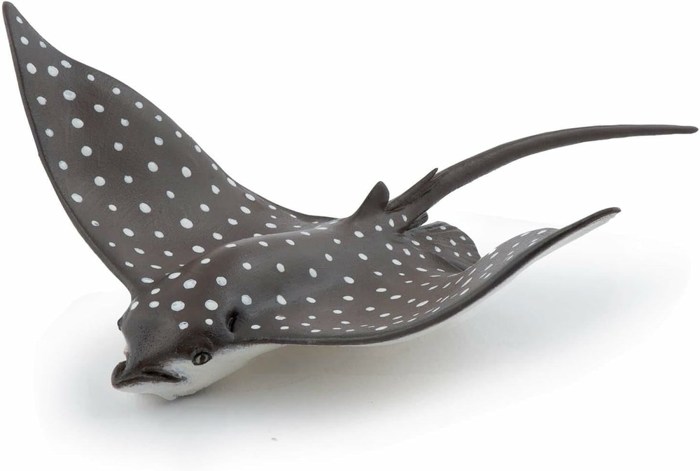 Figurine raie léopard
