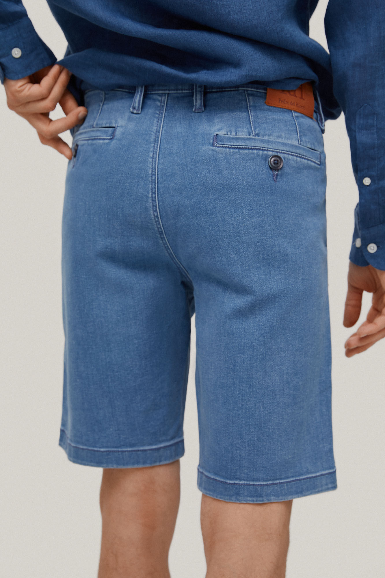 Bermuda jeans, estilo chinês - Azul