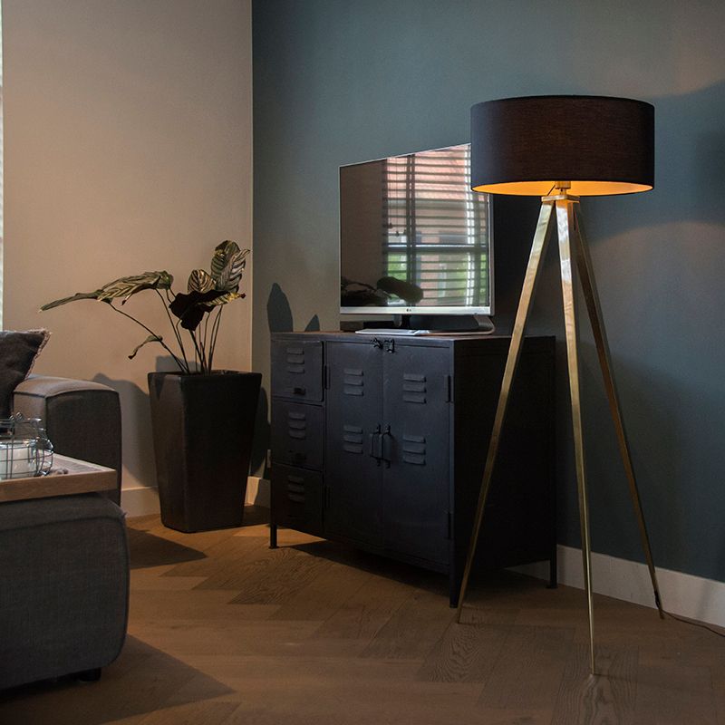 Moderne vloerlamp messing met zwarte kap - Ilse