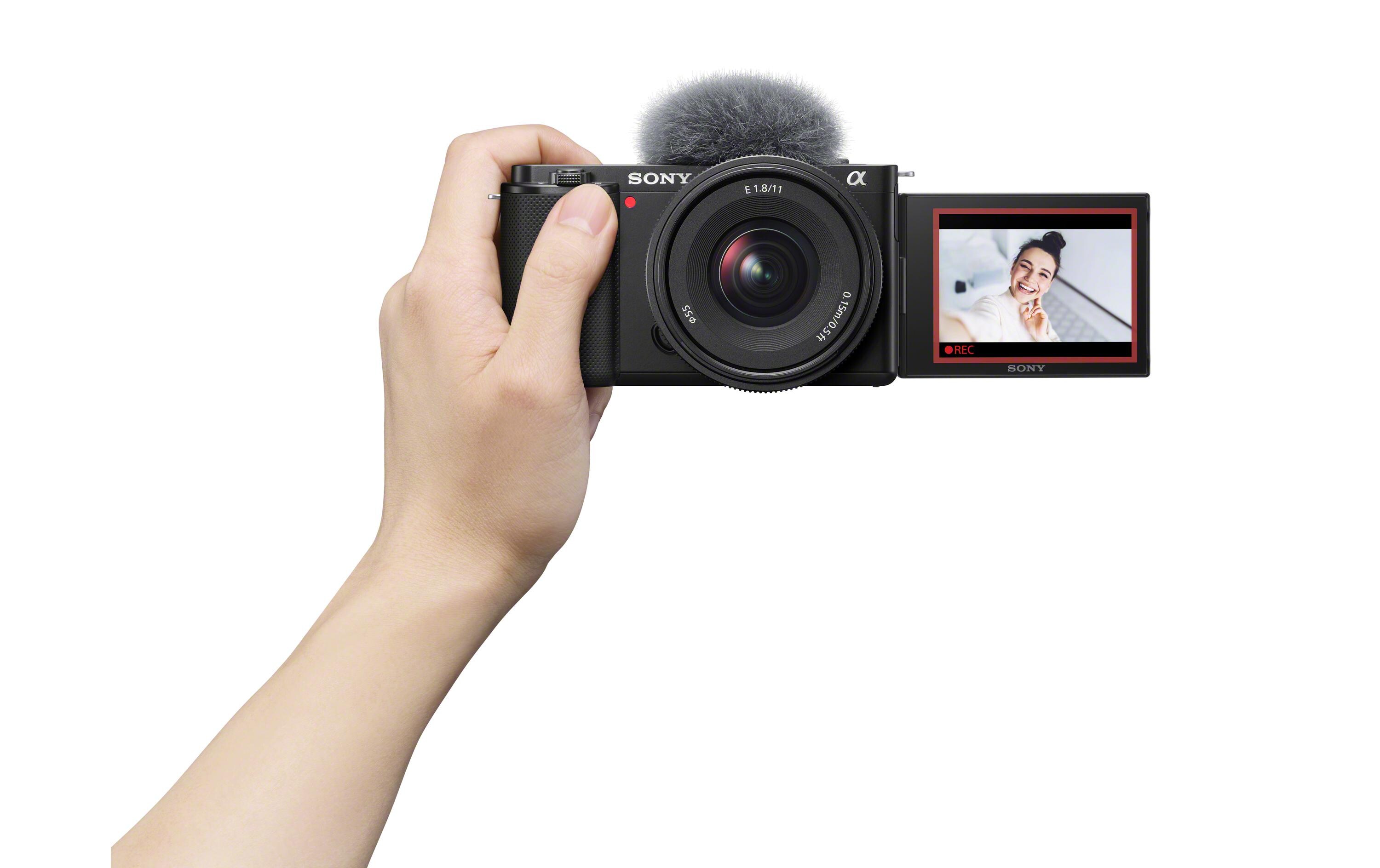 Festbrennweite E 11mm F1.8 – Sony E-Mount<br>Ultra-Weitwinkelobjektiv mit konstanter F1.8-Blende undhervorragender Bildqualität und einer idealen Bedienbarkeit