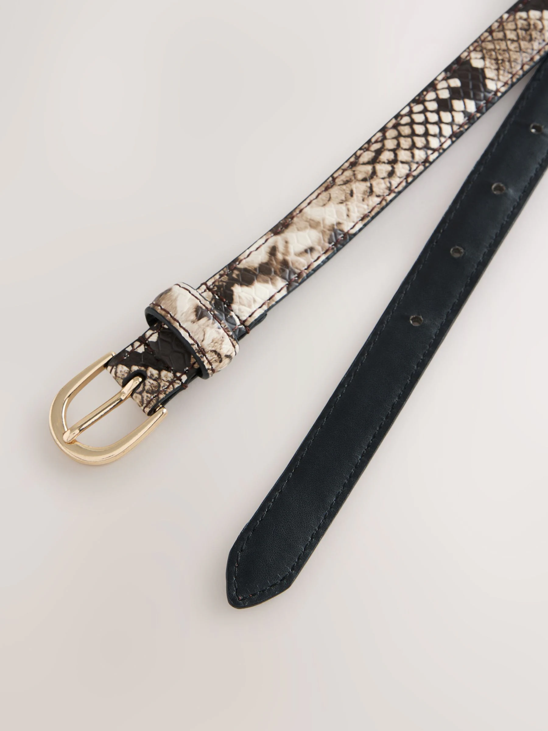 Neutraal - Snake Effect Skinny Leather Belt