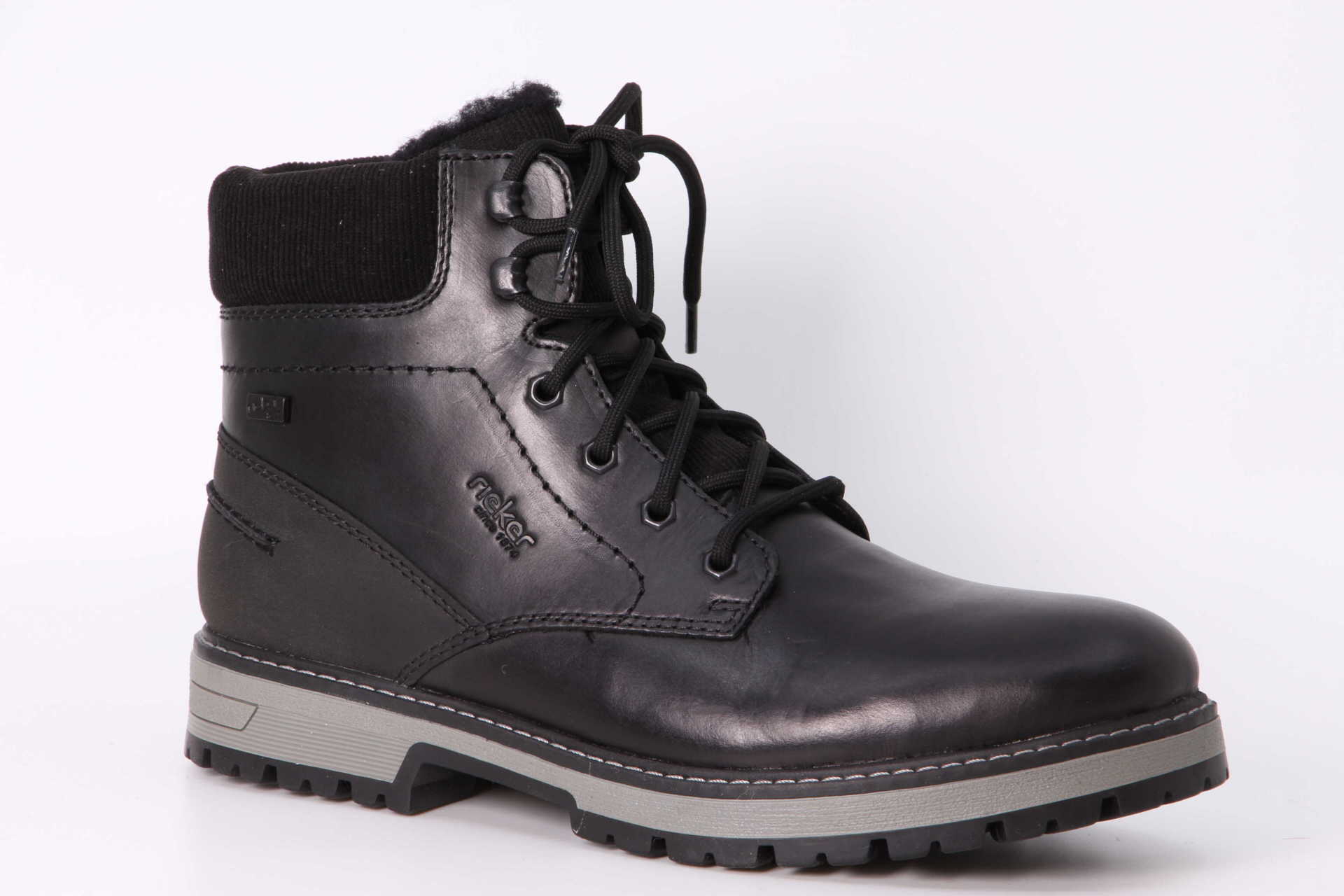 R-Evolution Winterschuh mit Spikes TEX schwarz