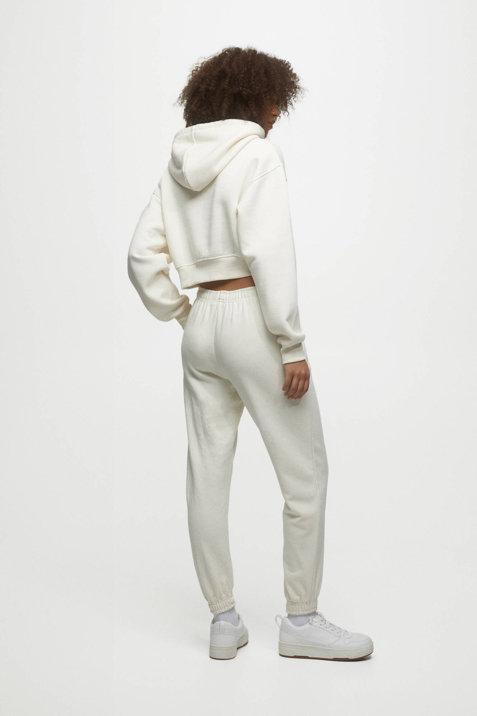 Calça jogger básica com cós elástico - cru/branco