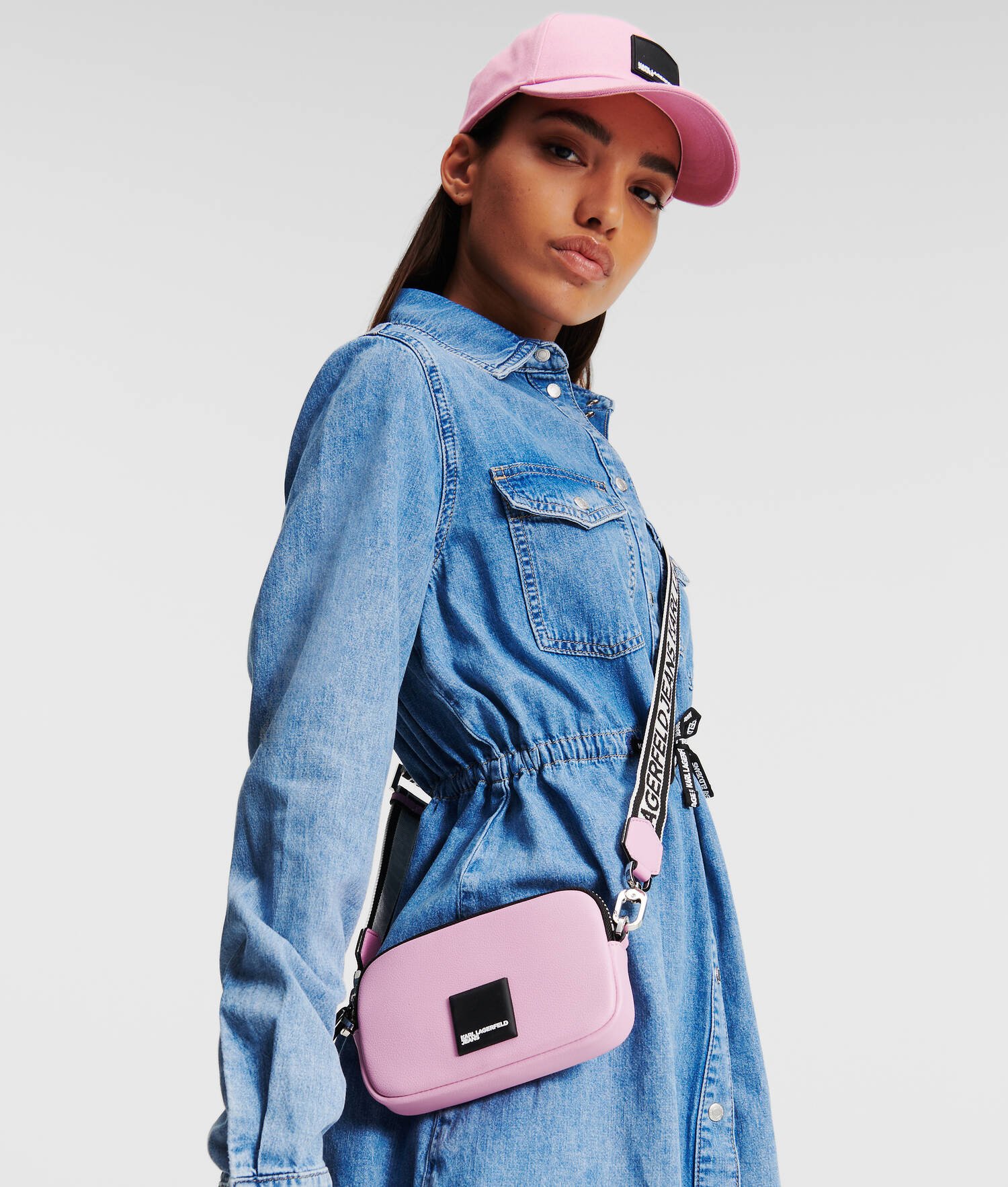 MINI SAC BANDOULIÈRE AVEC LOGO KLJ ENCADRÉ
