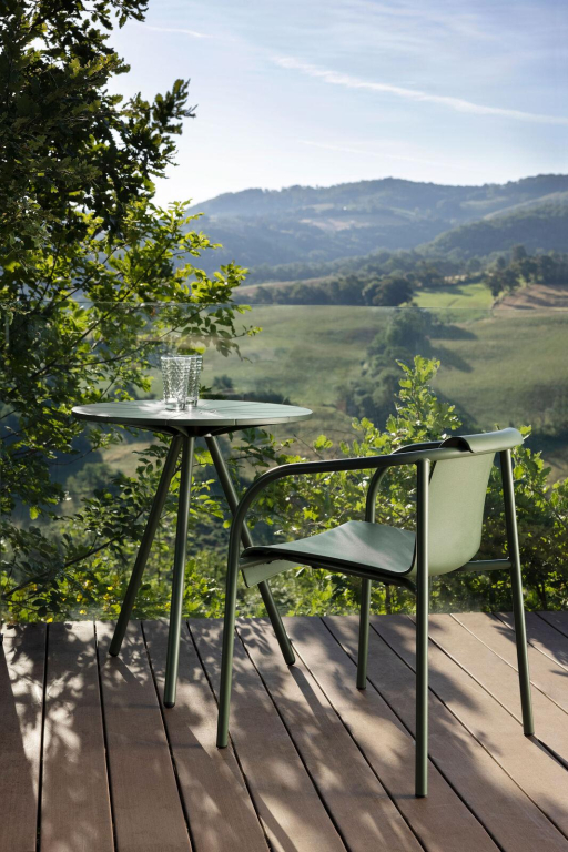 Houe Nami tuinstoel met armleuning Olive Green