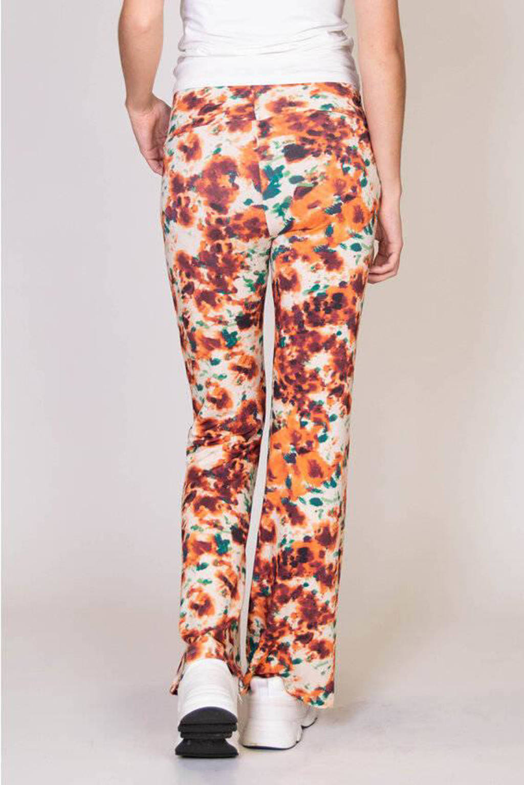 LOVE2WAIT high waist flared broek met all over print oranje/brique/groen