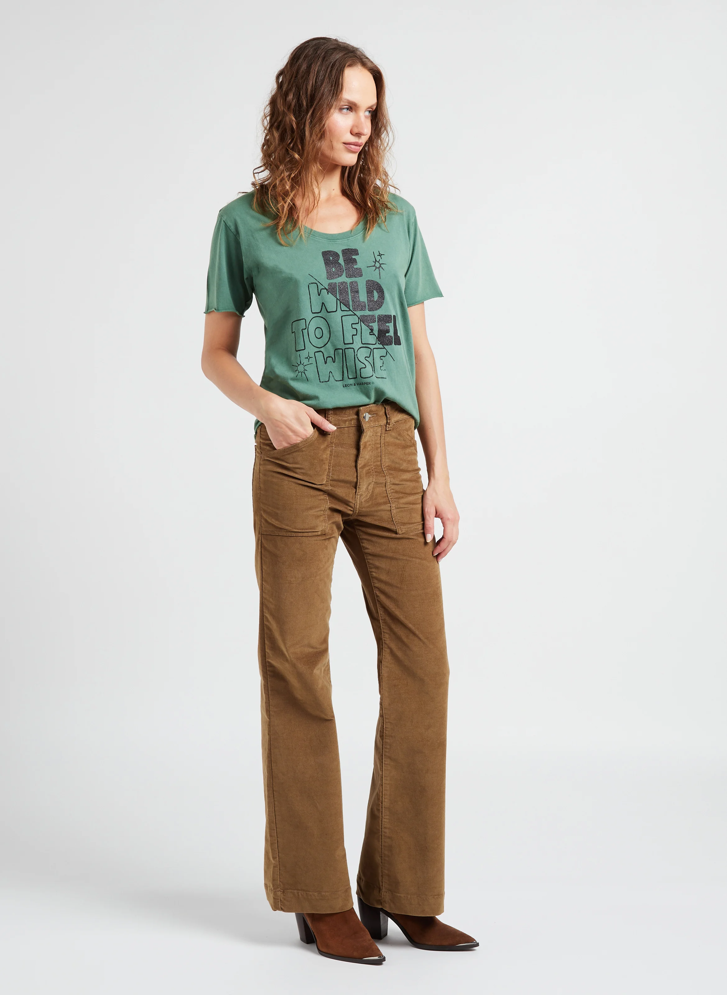 TIZIA - Tee-shirt droit col rond sérigraphié en coton bio | Vert