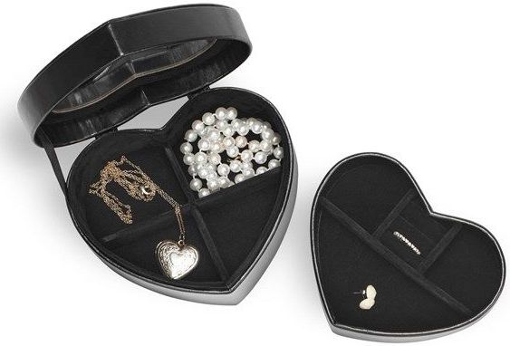 Gillian Jones - Jewelry box - heart shaped