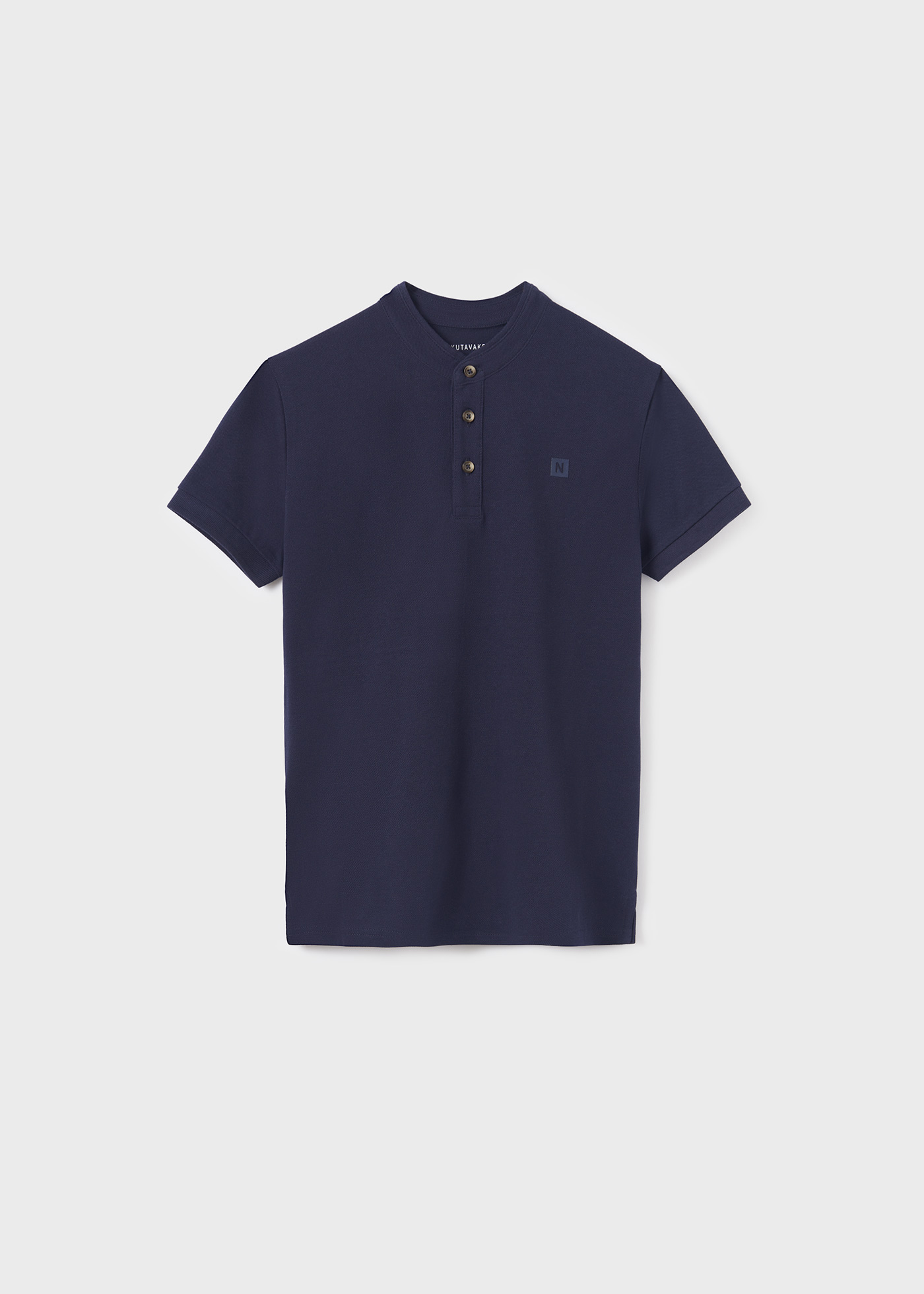 Camisa polo cor granito tamanho pequeno com gola mandarim