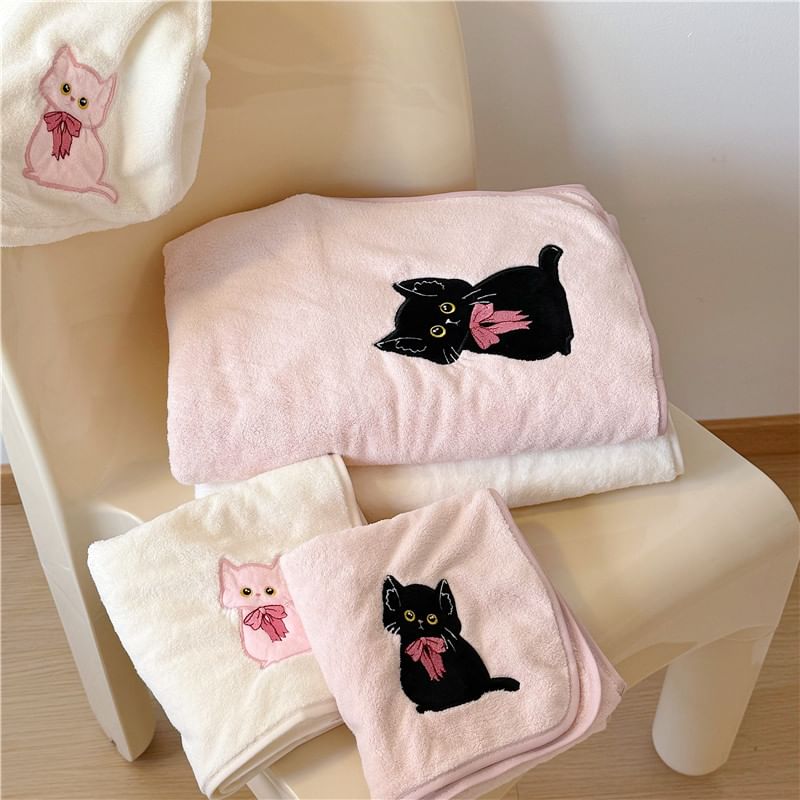 Indus - Badhanddoek / Haarhanddoek / Gezichtshanddoek / Set met geborduurde kat (verschillende ontwerpen)