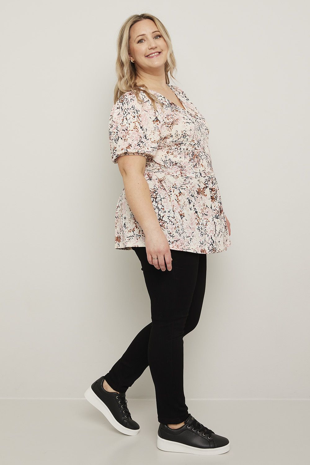 Bluse med mønster