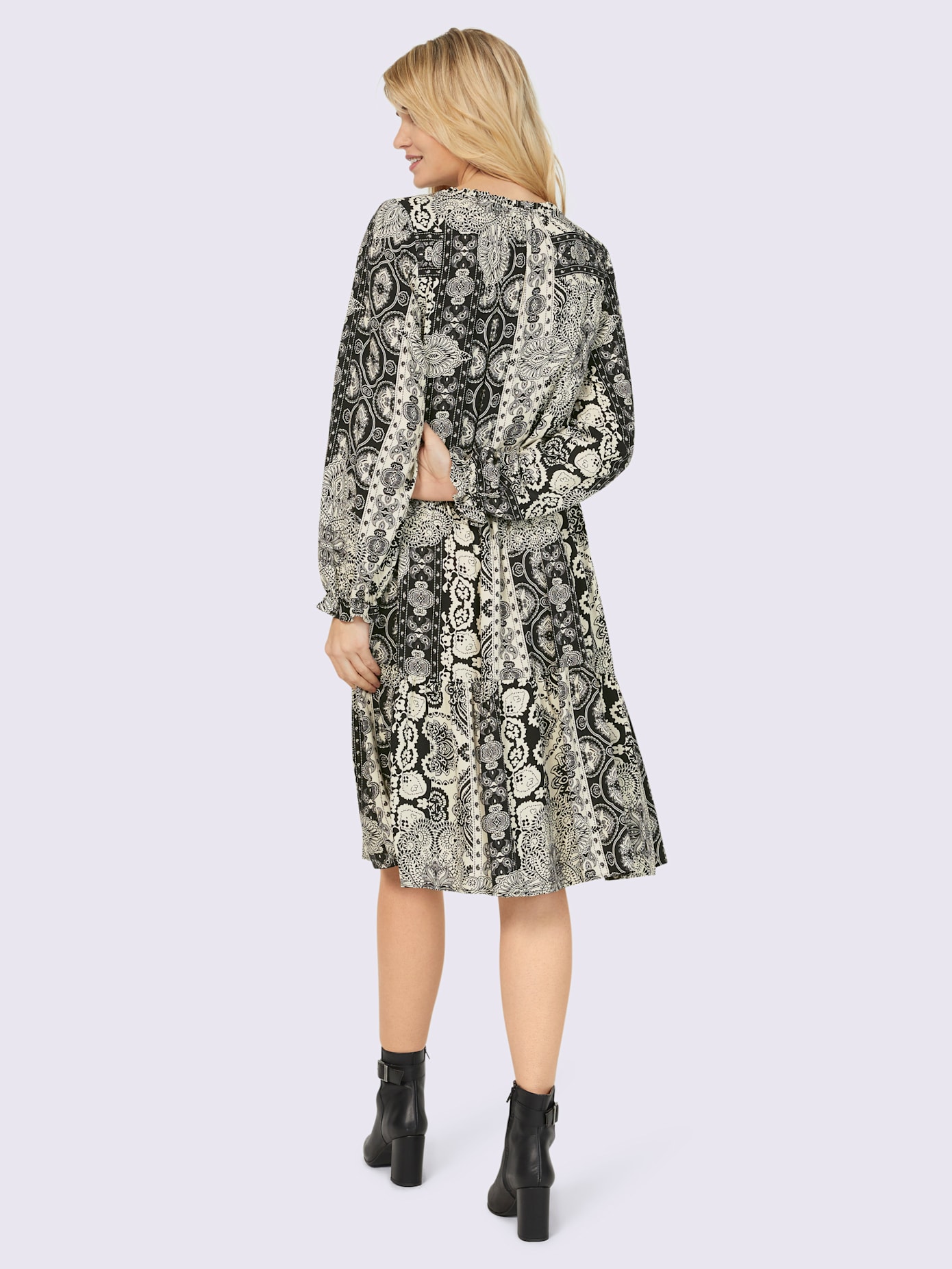 Robe imprimée motif paisley