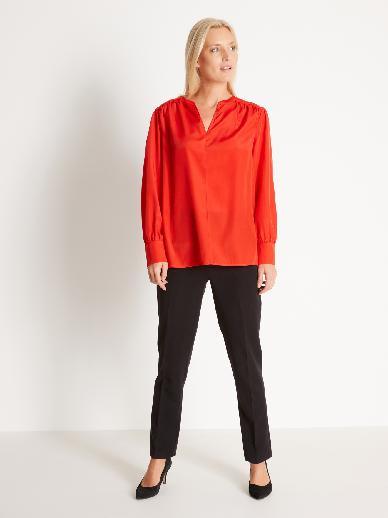 Blouse ample, manches longues