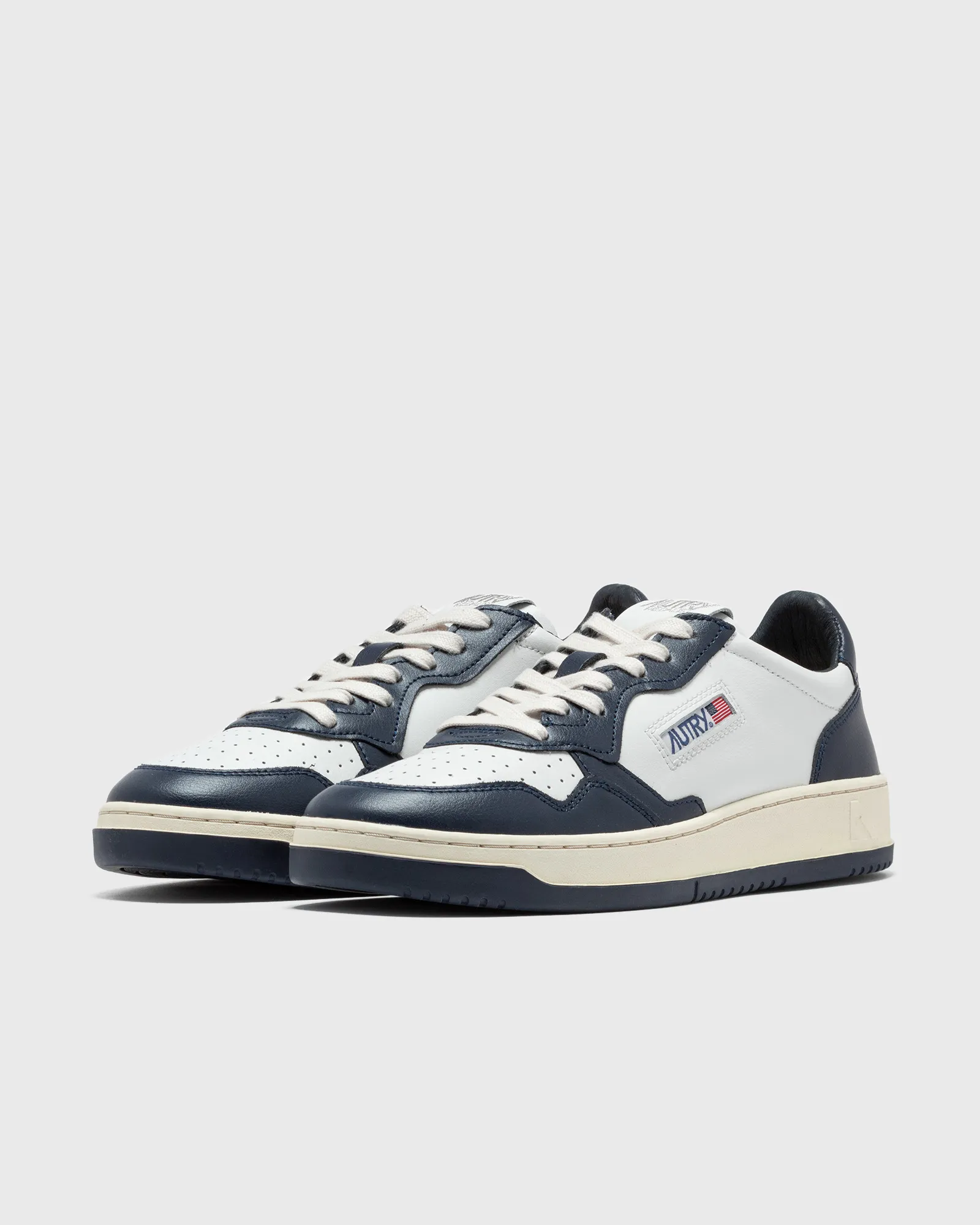 Autry Action Shoes MEDALIST LOW