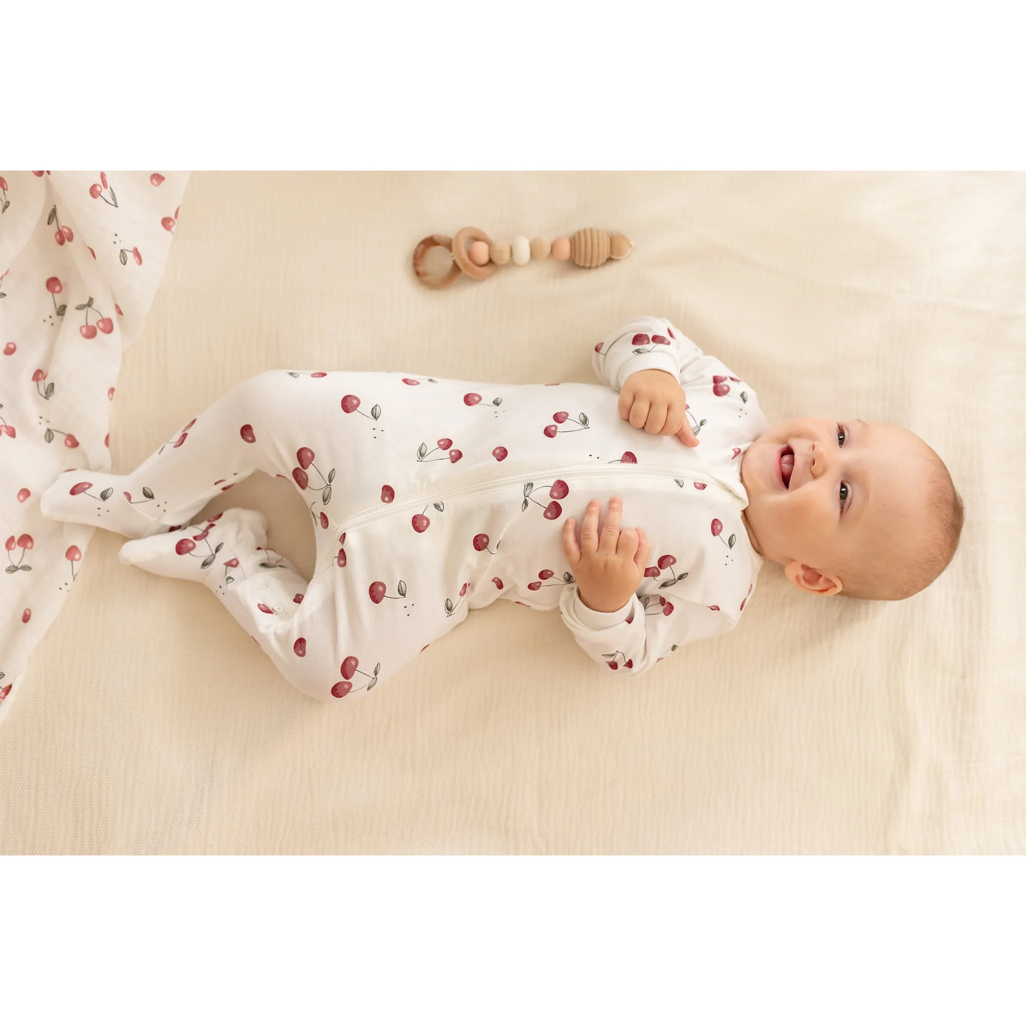 Firsts par Petit Lem Pyjama Cerises 0-12mois
