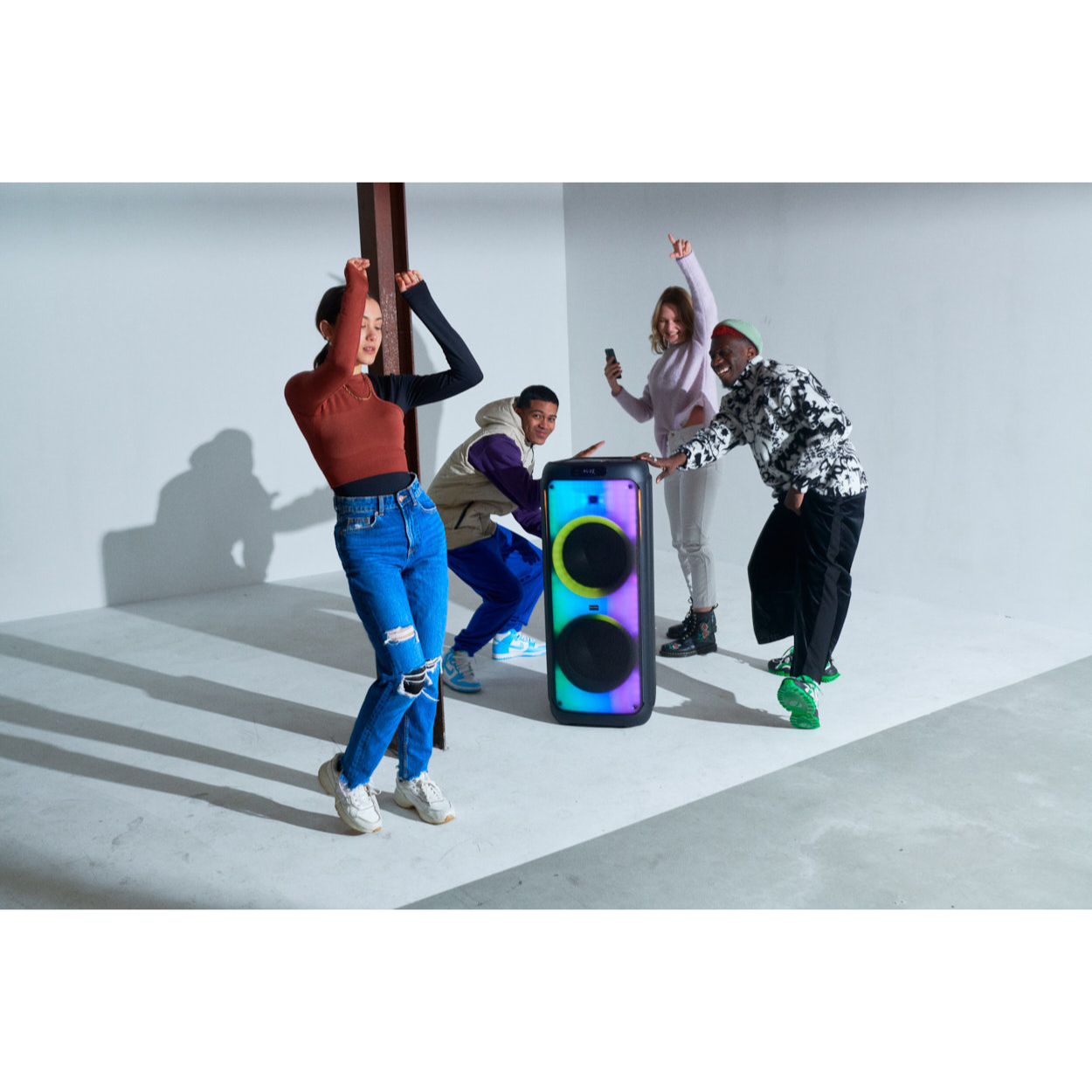 Salora PARTYBOX1200 draadloze speaker met LED verlichting