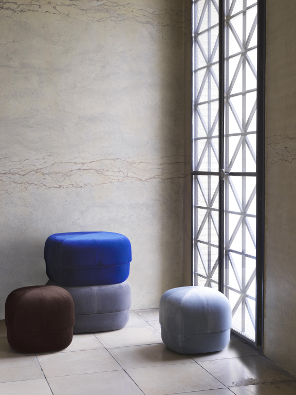 Normann Copenhagen Circus Velour poef small rust