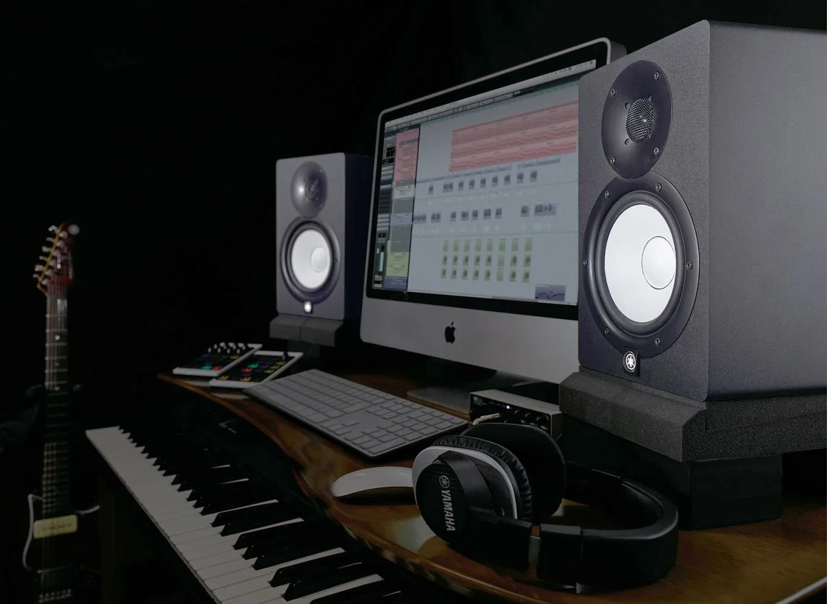Yamaha HS7 Noir (la pièce) Enceintes de monitoring