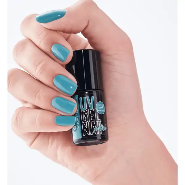 studio nails UV GEL NAIL polish 110 blah.blah.blah