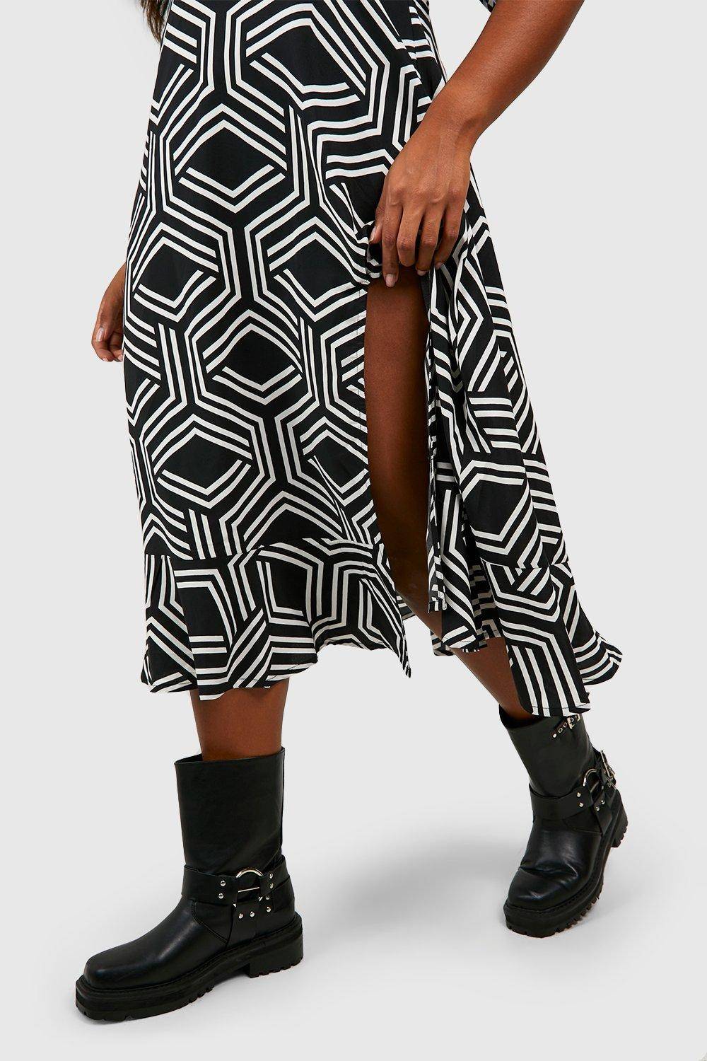 boohoo Robe Midi Smock à Imprimé Mono Plus