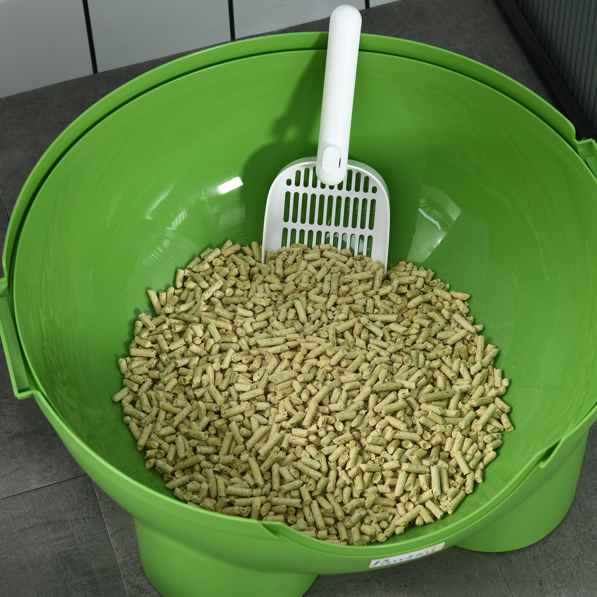PawHut Katzentoilette mit Schaufel grün, weiß 53L x 51B x 48H cm