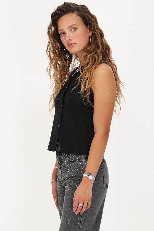 Zwart gilet met knopen
