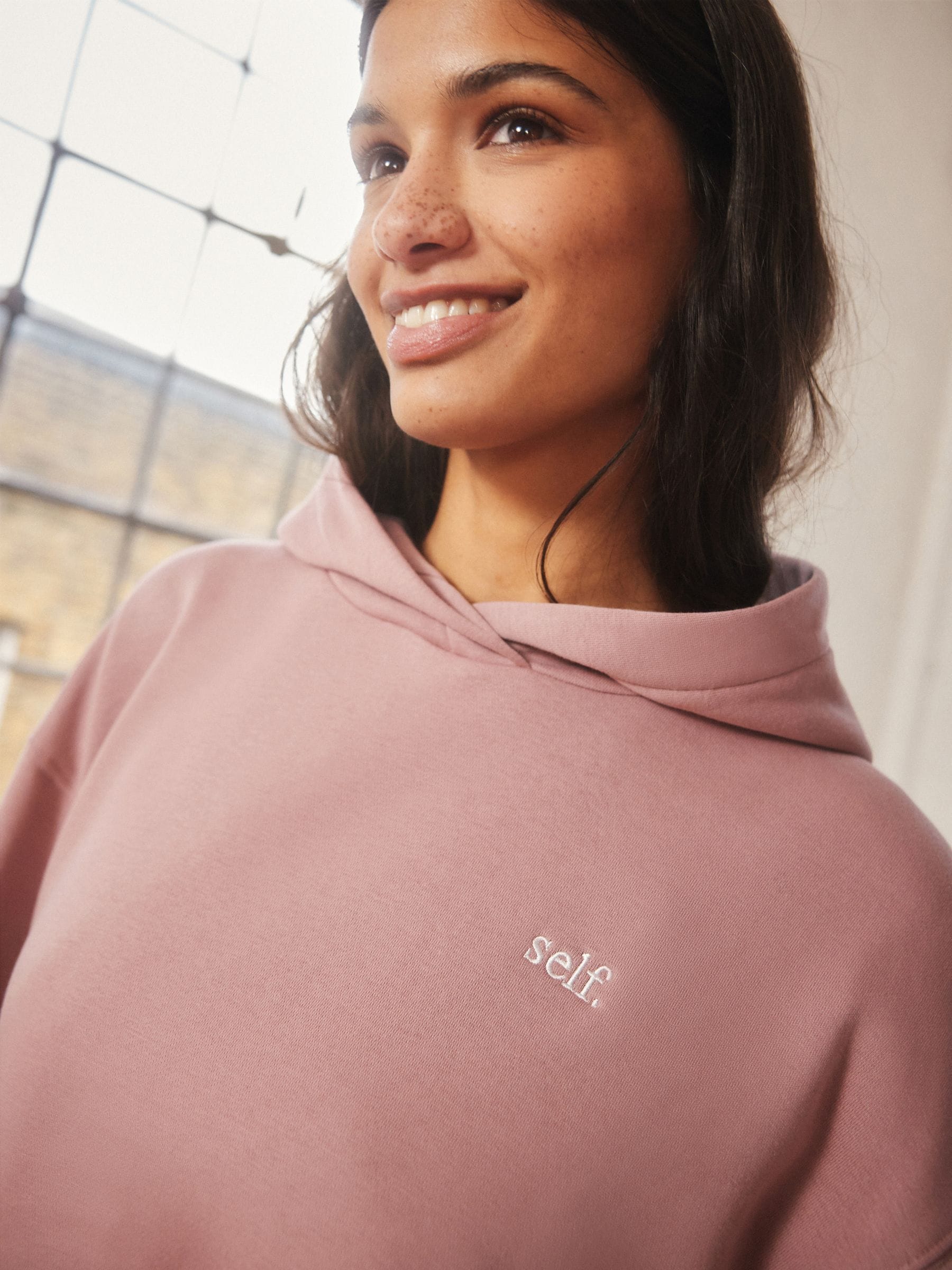 Roze - Self. hoody