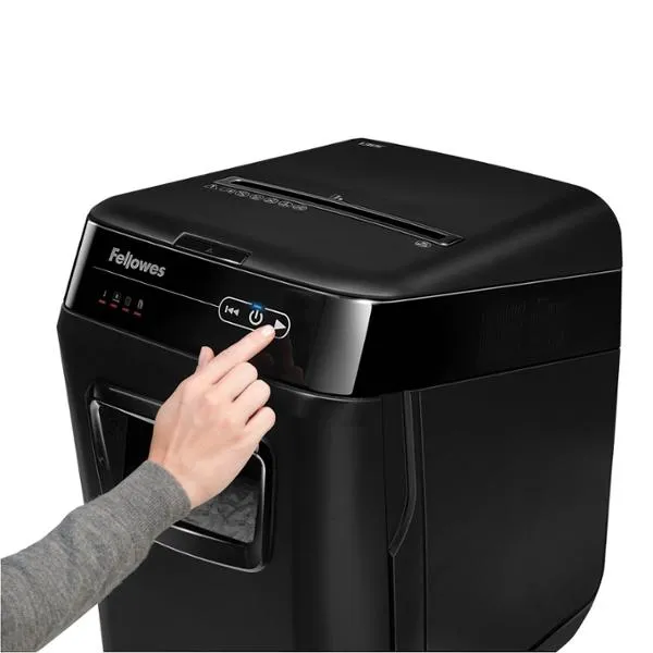 Makulator Fellowes AutoMax 130C krydsmakulering 4x38 mm (P-4)