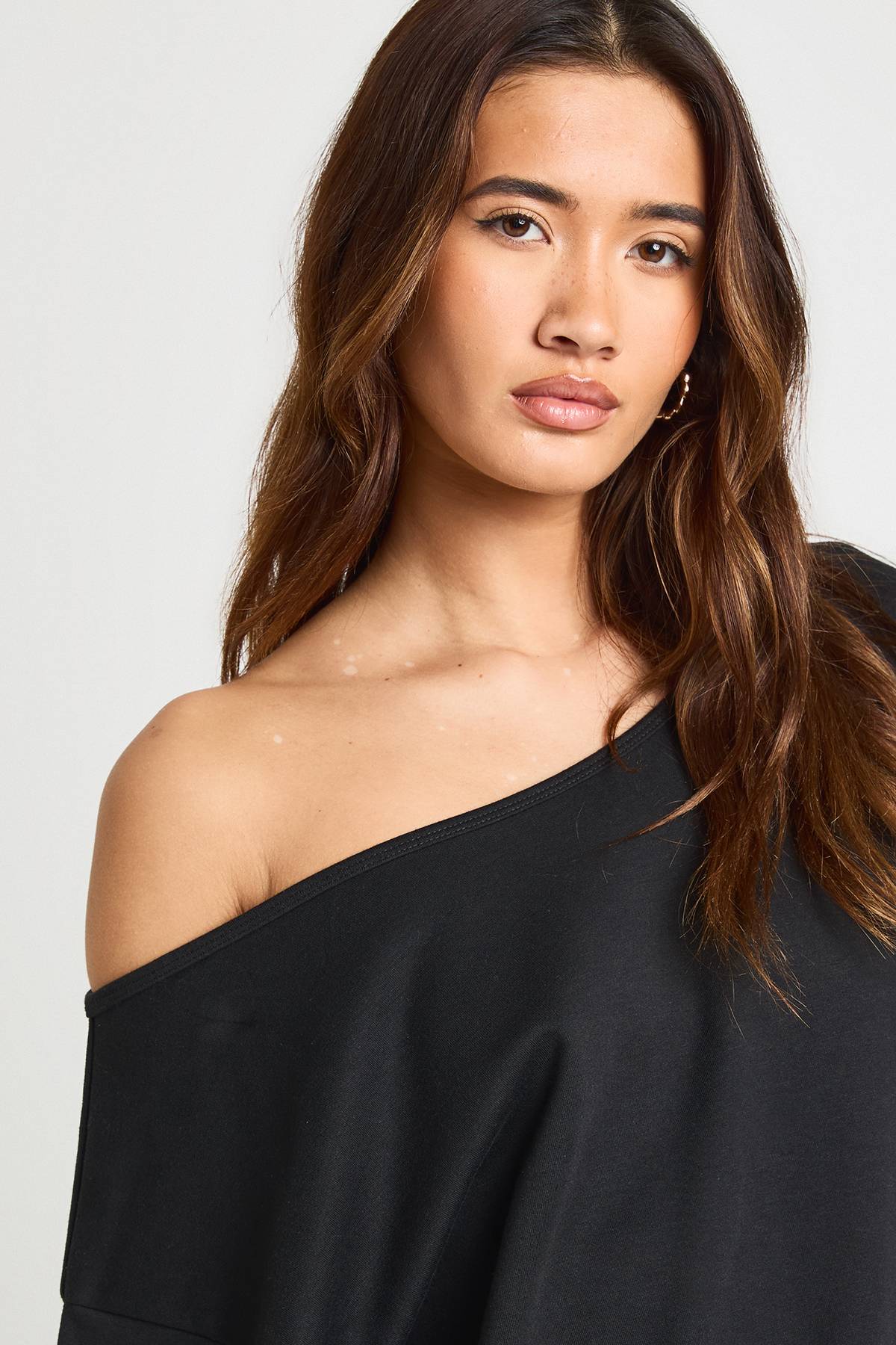 boohoo Sweat-shirt Interlock À Épaules Dénudées