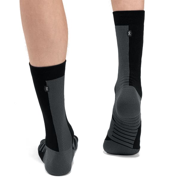 Chaussette running ON RUNNING PERFORMANCE HIGH SOCK M BLACK/SHADOW
