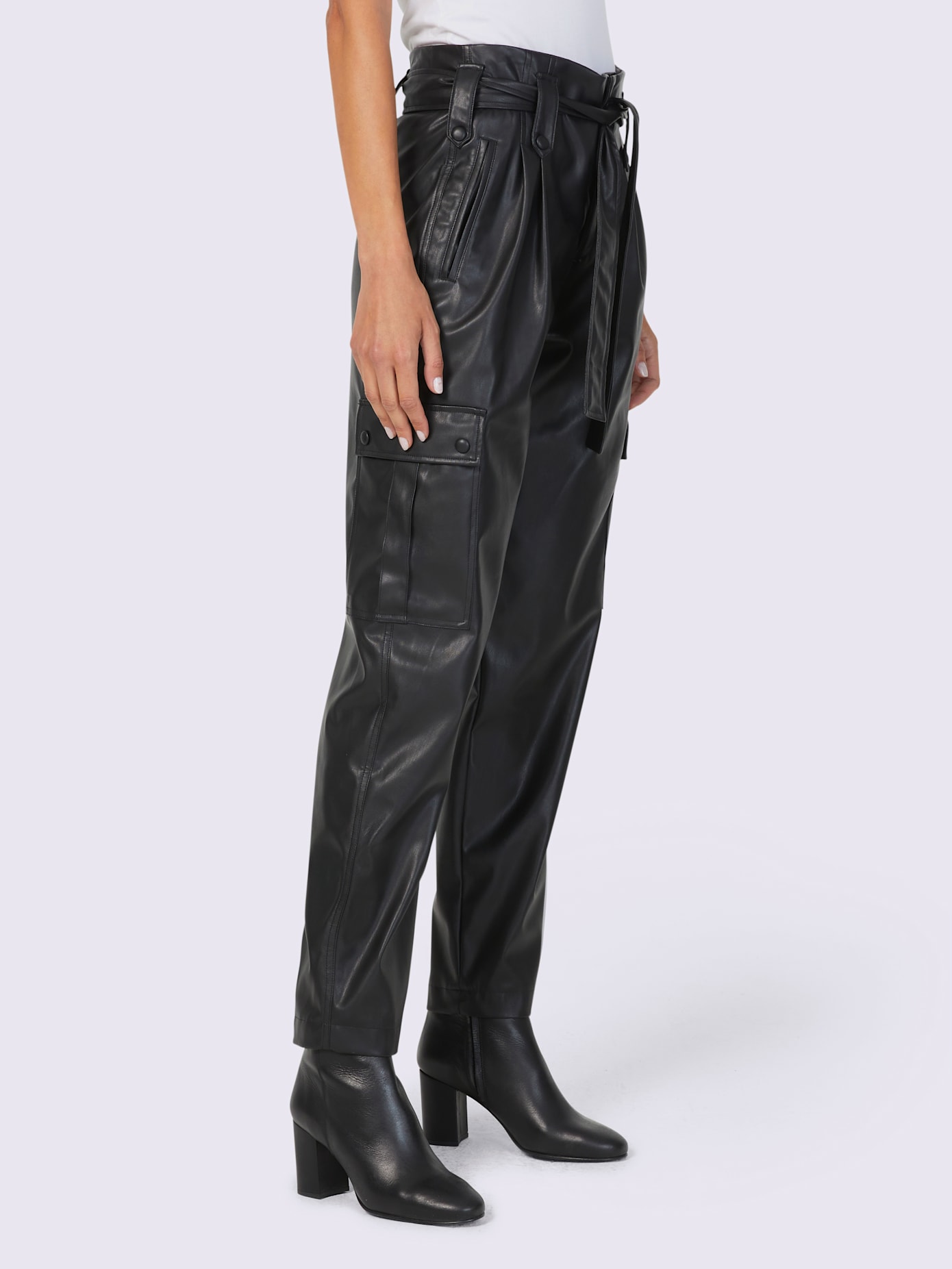 Pantalon en imitation cuir ceinture