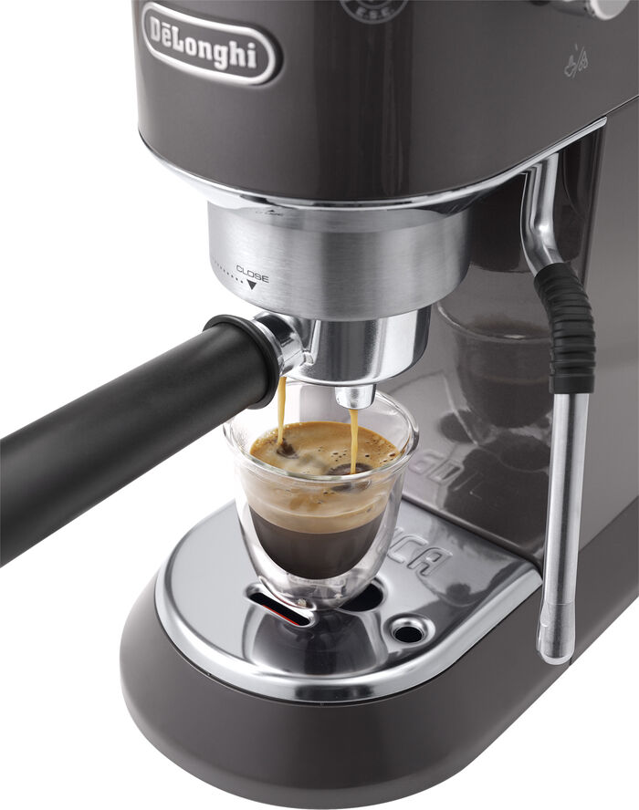 Delonghi EC885. GY