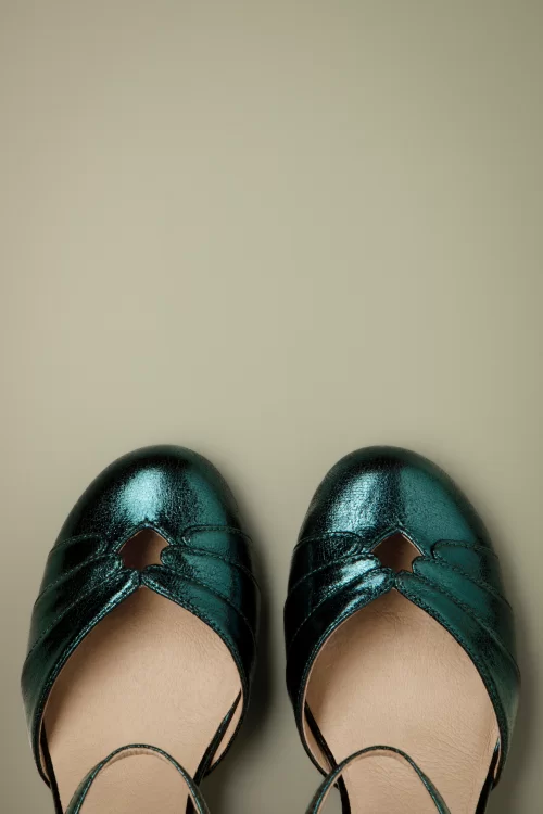 Chelsea Crew Goldie Mary Jane Pumps in Metallic Groen