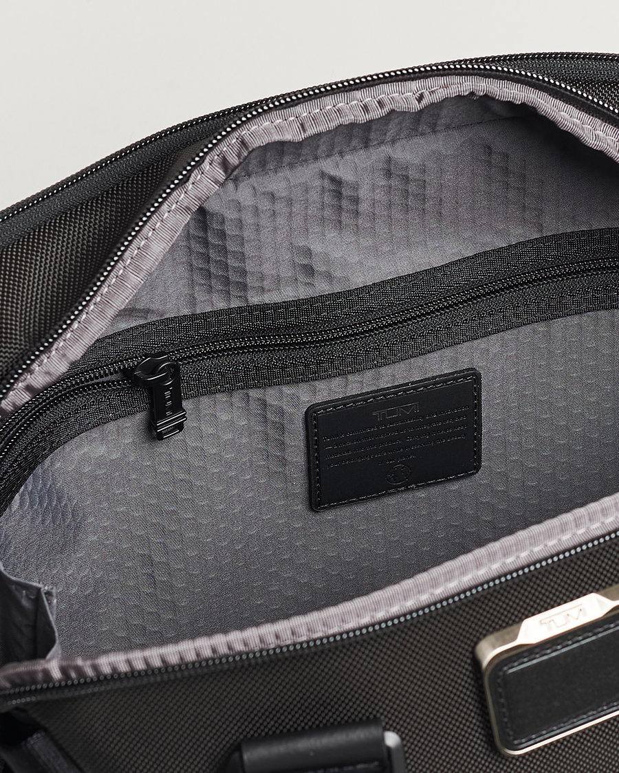 TUMI Alpha Bravo Calhoun Brief Black