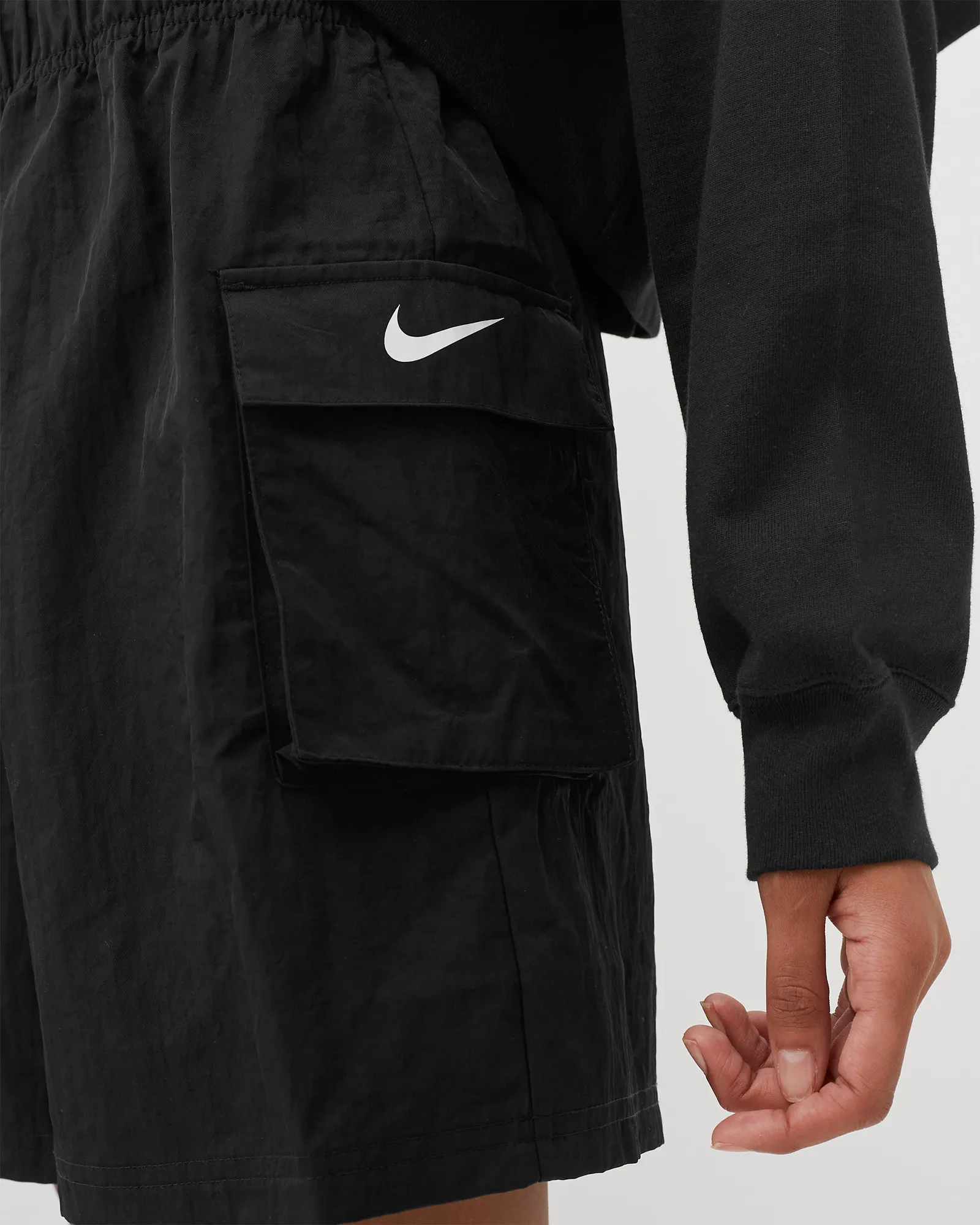 Nike WMNS Woven High-Rise Shorts