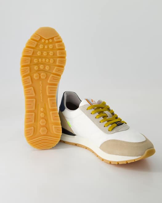 Ambitious Speedster Sneaker in Weiß