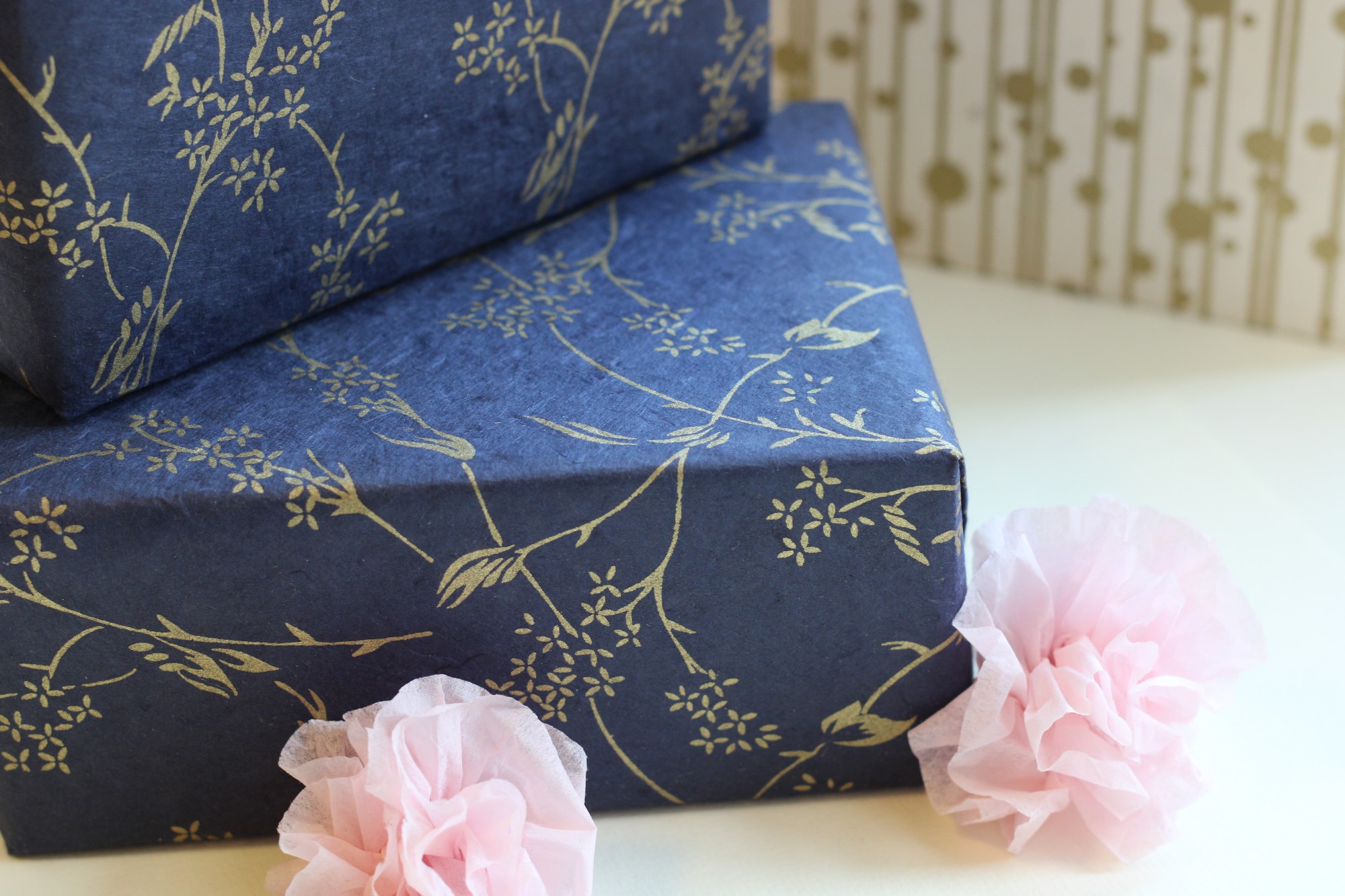 Geschenkpapier 'Royal', blau-gold, L 76 cm, B 50 cm günstig bestellen