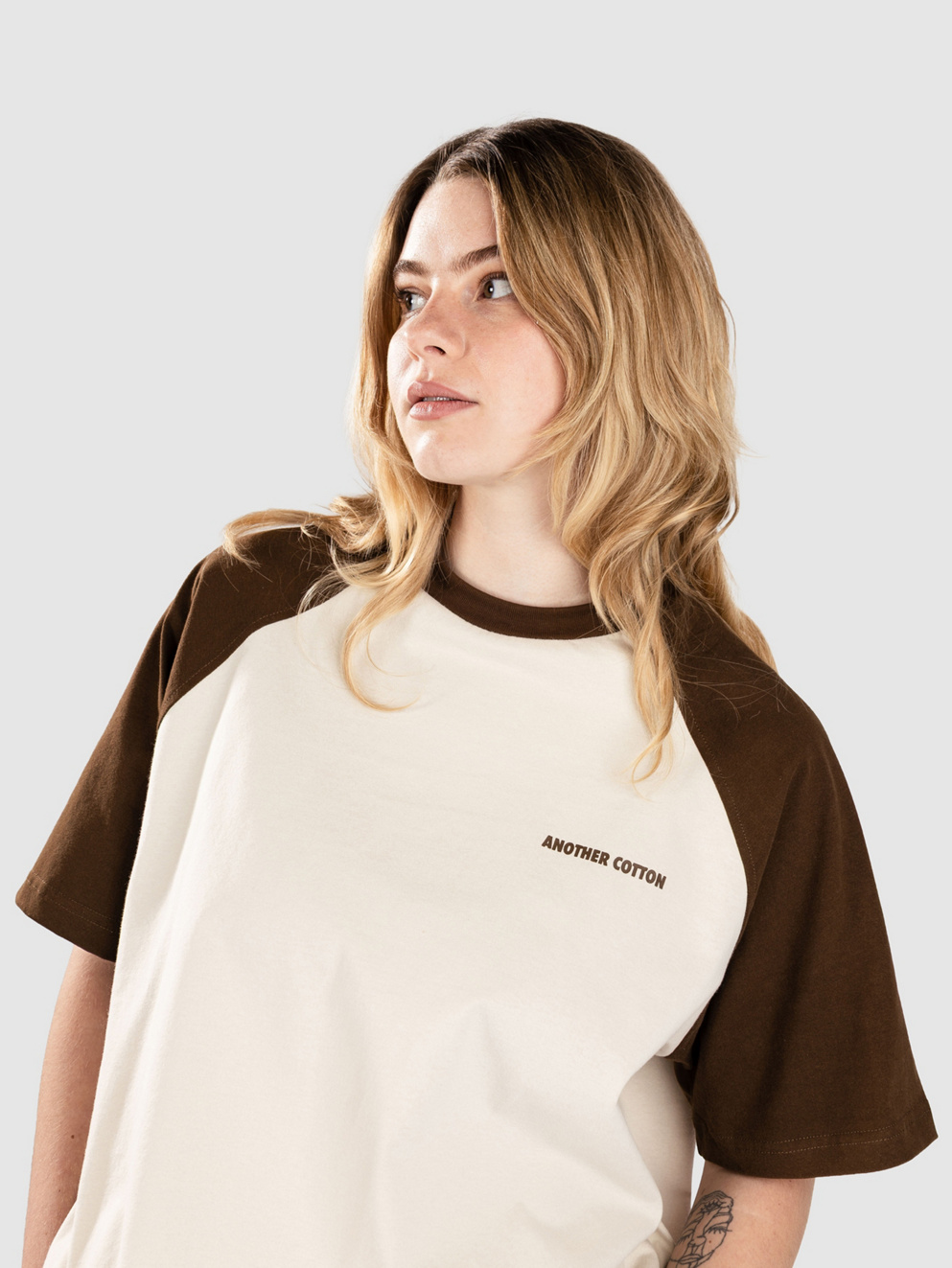 Another Cotton Lab Coffee Date Oversized Raglan T-Shirt white